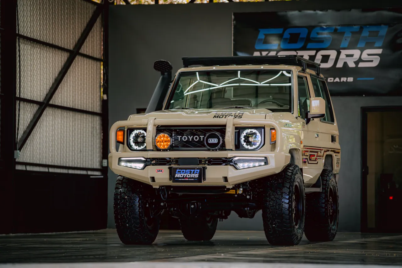 Toyota Land Cruiser 71 Machito 2008