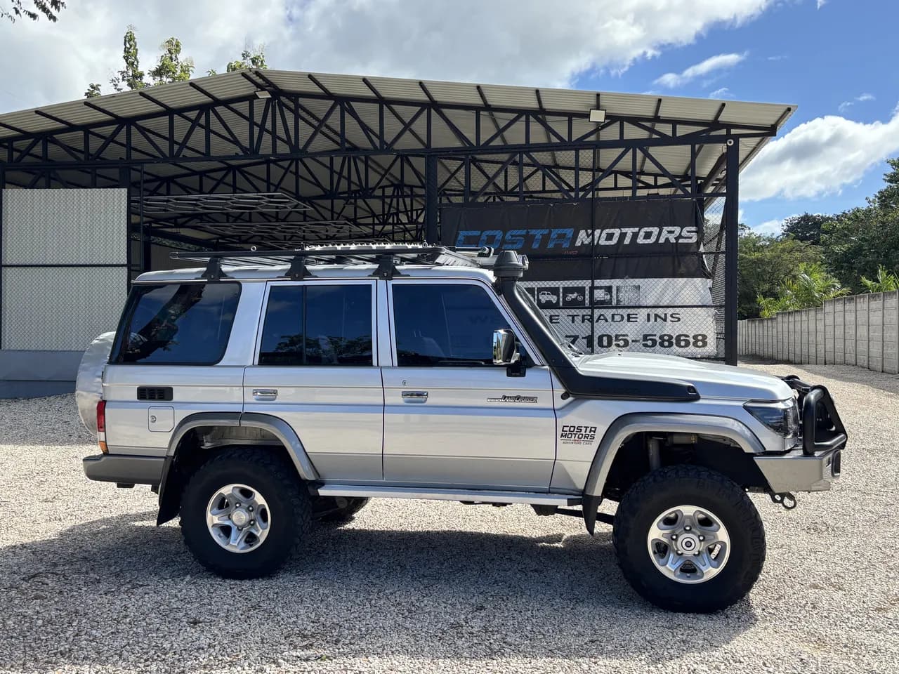 Toyota Land Cruiser 76 2022