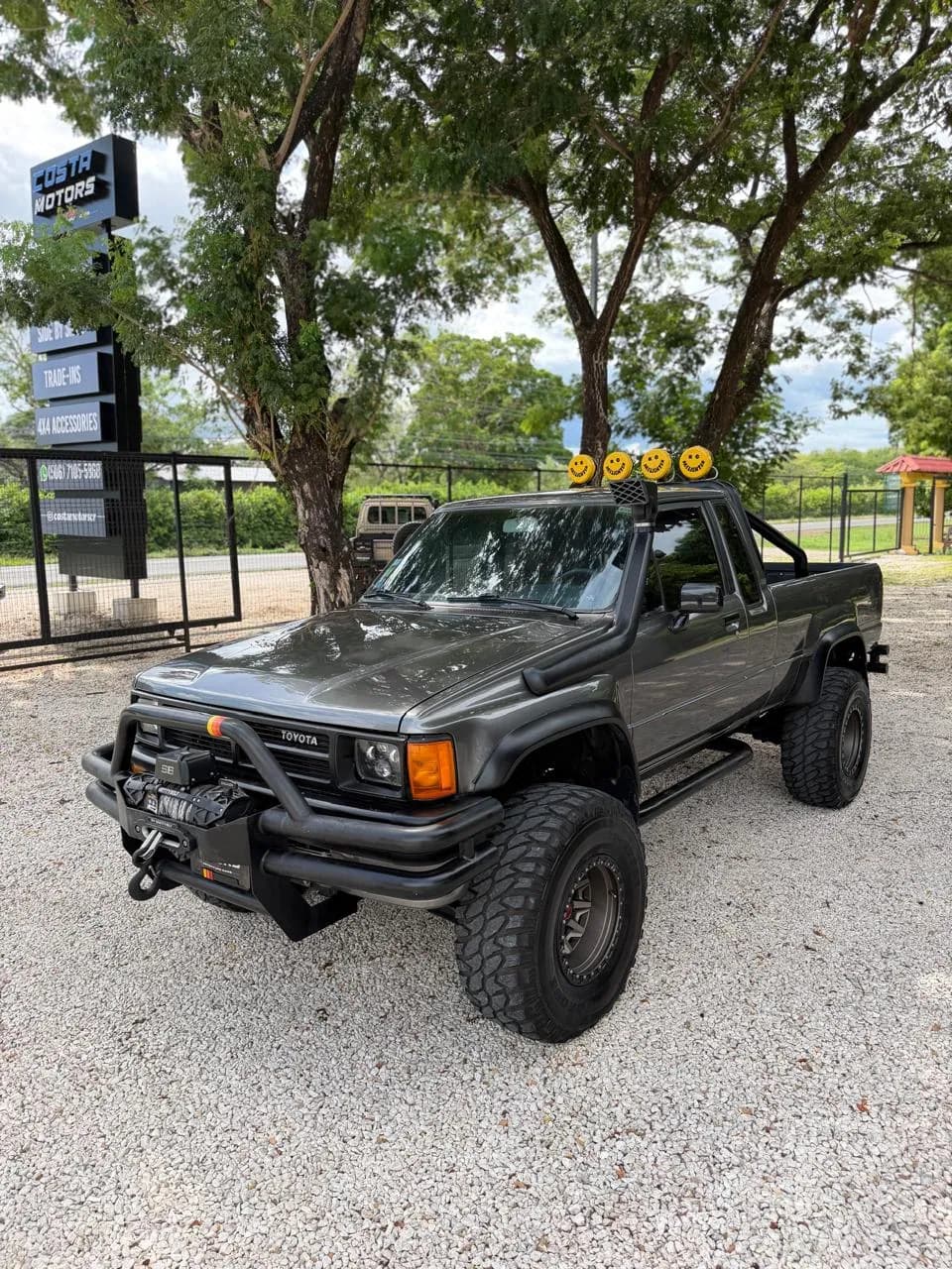 Toyota Tacoma 1988